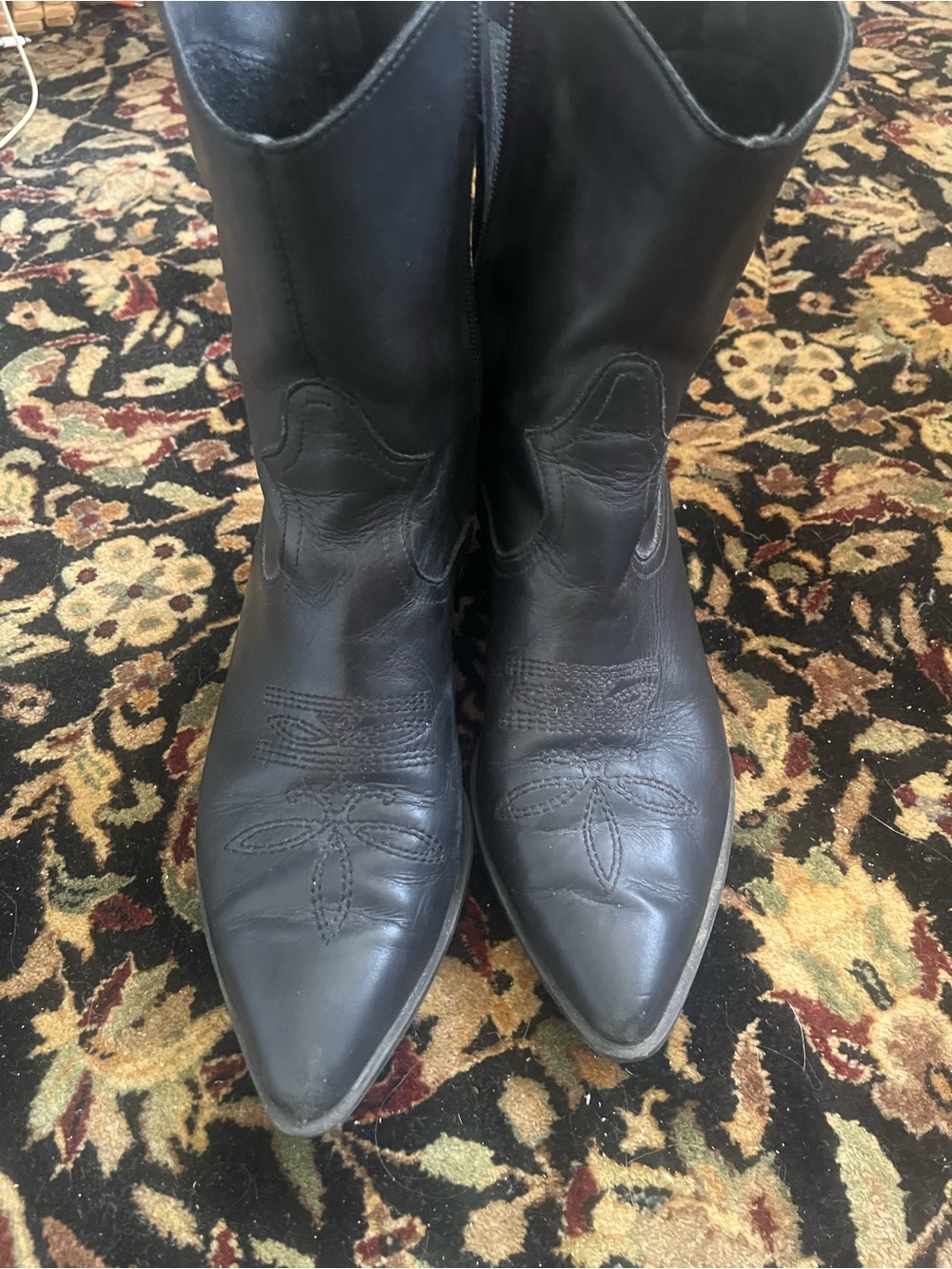 Black Pointed-Toe Western Boots